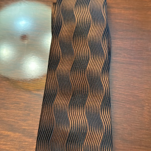 Gucci silk tie - Picture 2 of 4